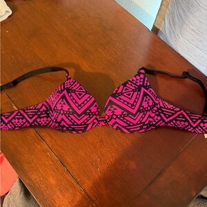 Pink and Black Geometric Push-Up bra